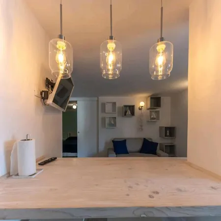 Pietro Dependance, Luxury And Relax Vila